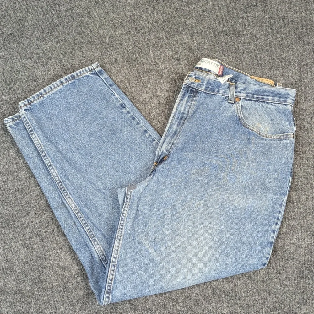 Levis levi 560